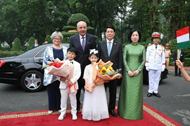Hungarian President, spouse wrap up Vietnam visit